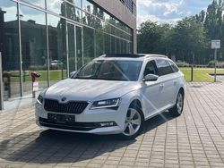 Weiß Gebraucht 2018 Skoda Superb Style Kombi | 19.150 € (Fairer Preis)