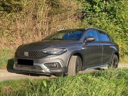 Grau Gebraucht 2021 Fiat Tipo Cross Limousine | 14.900 € (Fairer Preis)