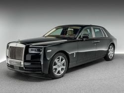 Schwarz schwarz (black diamond metall) metallic Gebraucht 2018 Rolls Royce Phantom Limousine | 395.450 € (Fairer Preis)