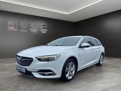 Weiß Gebraucht 2017 Opel Insignia Edition Kombi | 11.990 € (Teuer)