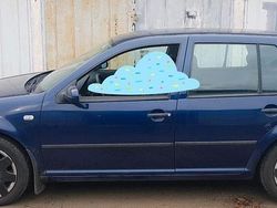 Blau Gebraucht 2001 VW Golf IV Limousine | 1.000 € (Fairer Preis)