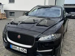 Schwarz Gebraucht 2017 Jaguar F-Pace R-Sport SUV | 19.900 €