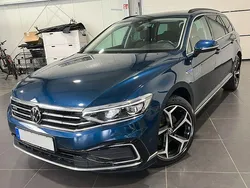 Aquamarinblau Gebraucht 2021 VW Passat GTE Kombi | 21.995 € (Guter Preis)