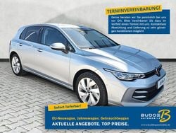 Oyster silver metallic Gebraucht 2024 VW Golf VIII Limousine | 27.780 € (Guter Preis)