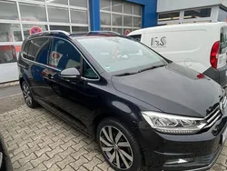 Schwarz Gebraucht 2015 VW Touran Highline Van / Kleinbus | 15.000 € (Fairer Preis)