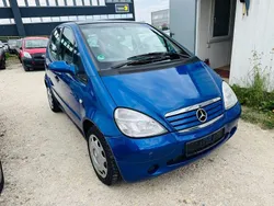 Blau Gebraucht 1999 Mercedes A160 Classic Van / Kleinbus | 2.799 € (Teuer)