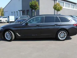Grau Gebraucht 2023 BMW 520 Sport Line Kombi | 36.980 € (Fairer Preis)