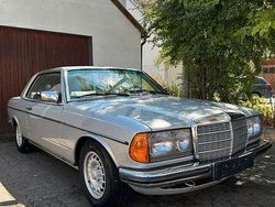 Silber Gebraucht 1980 Mercedes 230 Coupé | 8.750 €