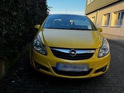 Gelb Gebraucht 2009 Opel Corsa Selection Limousine | 3.000 € (Fairer Preis)