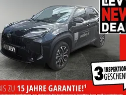 Schwarz Gebraucht 2025 Toyota Yaris Cross SUV | 28.489 € (Fairer Preis)