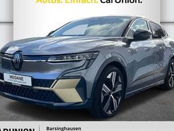 Grau Gebraucht 2024 Renault Mégane Iconic Limousine | 36.995 € (Etwas zu teuer)