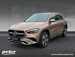 Rosgold Gebraucht 2023 Mercedes GLA200 Progressive SUV | 37.670 € (Fairer Preis)