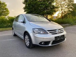 Silber Gebraucht 2006 VW Golf Plus Cross Comfortline Van / Kleinbus | 5.990 € (Fairer Preis)