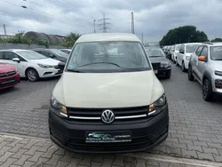 Beige Gebraucht 2015 VW Caddy Van / Kleinbus | 6.800 €