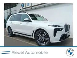 Alpinweiß uni Gebraucht 2023 BMW X7 M Sport SUV | 86.890 € (Superpreis)