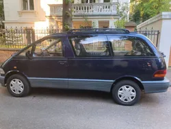Blau Gebraucht 1999 Toyota Previa Van / Kleinbus | 3.300 €