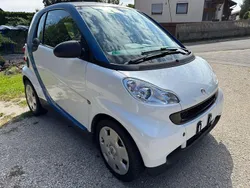 Weiß Gebraucht 2010 Smart ForTwo Coupé Pure Coupé | 2.990 € (Fairer Preis)