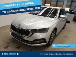 Brilliantsilber Gebraucht 2022 Skoda Octavia Style Kombi | 25.190 € (Guter Preis)