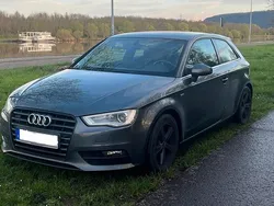 Grau Gebraucht 2014 Audi A3 S-Line Kleinwagen | 9.599 € (Fairer Preis)