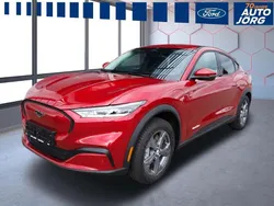 Lucidrot metallic Gebraucht 2023 Ford Mustang Mach-E Basis SUV | 39.901 € (Etwas zu teuer)