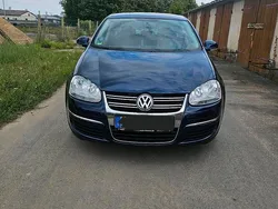 Blau Gebraucht 2009 VW Jetta Limousine | 3.400 € (Guter Preis)