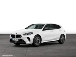 Weiß Gebraucht 2024 BMW M135 Kleinwagen | 48.731 €