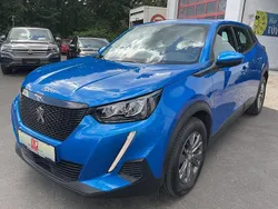 Blau Gebraucht 2021 Peugeot 2008 Active SUV | 14.990 € (Guter Preis)