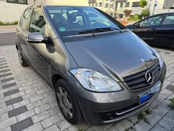 Gold Gebraucht 2009 Mercedes A170 Limousine | 7.000 € (Fairer Preis)