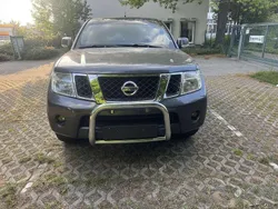 Blue grey (m) Gebraucht 2010 Nissan Navara SE Abholung | 7.350 € (Guter Preis)