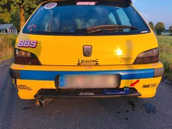 Gelb Gebraucht 2002 Peugeot 106 Kleinwagen | 3.000 €
