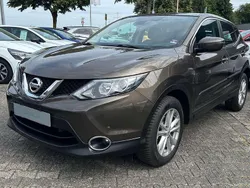 Bronze Gebraucht 2015 Nissan Qashqai Acenta SUV | 11.490 € (Fairer Preis)