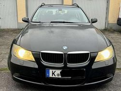 Schwarz Gebraucht 2007 BMW 318 Kombi | 2.499 € (Teuer)
