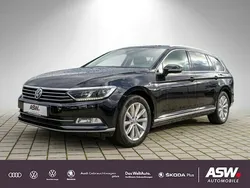 Deep black perleffekt Gebraucht 2019 VW Passat Highline Kombi | 32.330 €