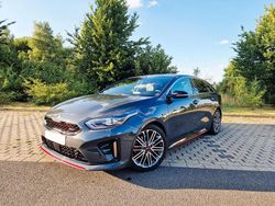 Grau Gebraucht 2019 Kia ProCeed Kleinwagen | 18.490 € (Fairer Preis)