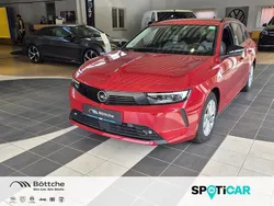 Lackierung peperoncino red/typ Gebraucht 2024 Opel Astra Enjoy Kombi | 19.780 € (Superpreis)