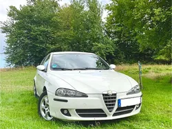 Weiß Gebraucht 2010 Alfa Romeo 147 Kleinwagen | 1.800 € (Fairer Preis)