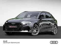 Daytonagrau perleffekt Neu 2025 Audi RS3 Sportback Comfort Kleinwagen | 67.450 €