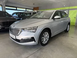 Silber Gebraucht 2019 Skoda Scala Ambition Kleinwagen | 18.800 € (Guter Preis)