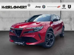 Rot Gebraucht 2024 Alfa Romeo Junior Edizione Speciale SUV | 38.980 €