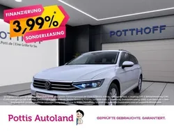 Weiss Gebraucht 2023 VW Passat Business Kombi | 27.977 € (Superpreis)