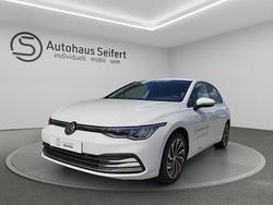 Pure white Gebraucht 2022 VW Golf VIII Active Limousine | 24.900 € (Fairer Preis)