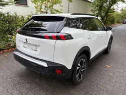 Gebraucht 2022 Peugeot 2008 Allure SUV | 10.115 € (Guter Preis)