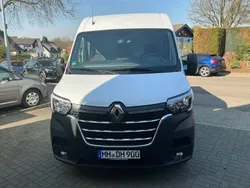 Weiß Gebraucht 2023 Renault Master Van | 22.995 € (Etwas zu teuer)
