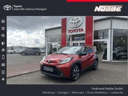 Chili red / night sky black Gebraucht 2023 Toyota Aygo Pulse Kleinwagen | 16.990 € (Etwas zu teuer)