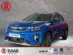 Blau Gebraucht 2024 Kia Stonic SUV | 21.895 € (Etwas zu teuer)