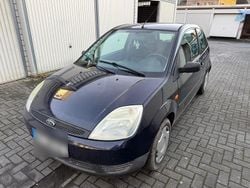 Blau Gebraucht 2006 Ford Fiesta Kleinwagen | 500 € (Superpreis)