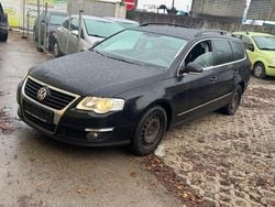 Schwarz Gebraucht 2010 VW Passat Comfortline Kombi | 1.550 € (Superpreis)