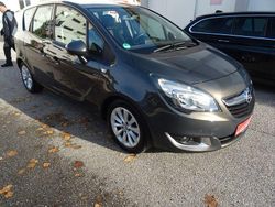 Grau Gebraucht 2014 Opel Meriva Style Van / Kleinbus | 3.990 € (Fairer Preis)