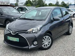 Grau Gebraucht 2015 Toyota Yaris | 8.990 € (Fairer Preis)