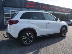 Weiß Gebraucht 2020 Suzuki Vitara Comfort+ SUV | 18.990 € (Fairer Preis)